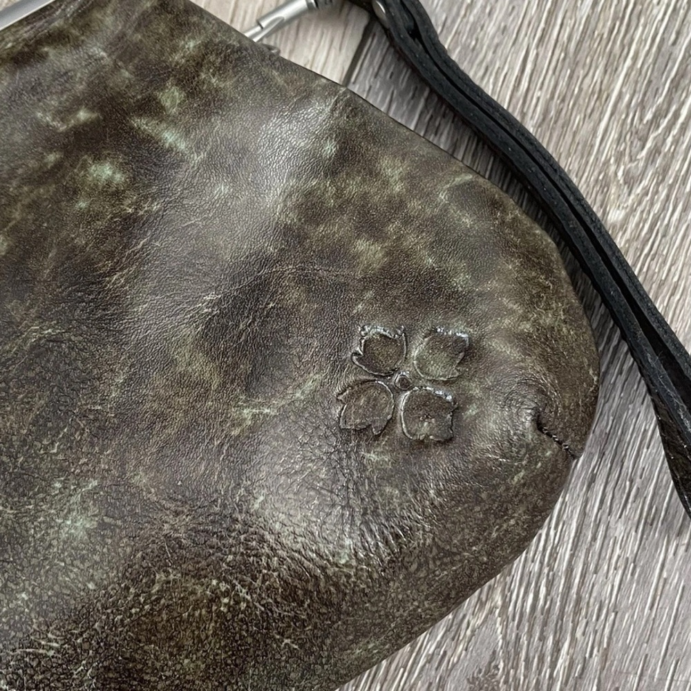 NWOT Patricia Nash Savena Hand Tooled Turquoise Leather Kisslock Wristlet Bag - Picture 5 of 16